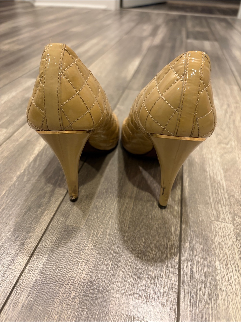 Tory Burch Quilted Yellow Leather Pointed Toe Pumps with Gold Cap - Picture 4 of 7